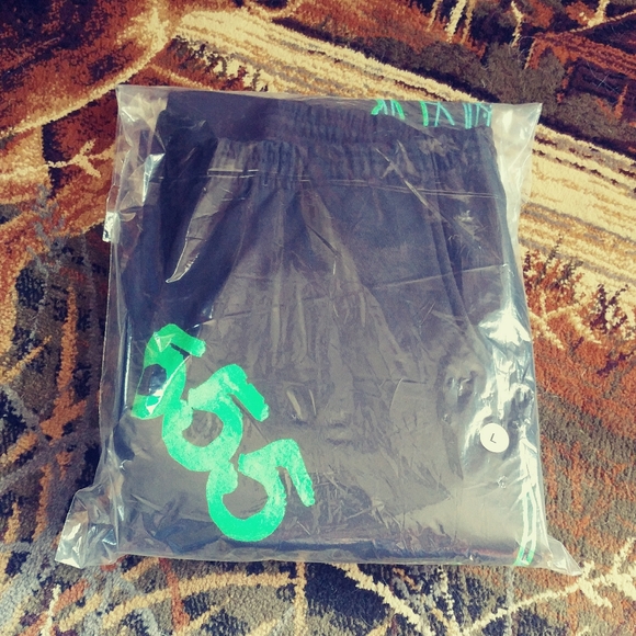 SOLD Juive wrld x spider sweatpants - Picture 6 of 8